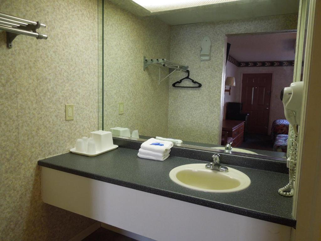 Red Carpet Inn Absecon Галлоуэй Номер фото